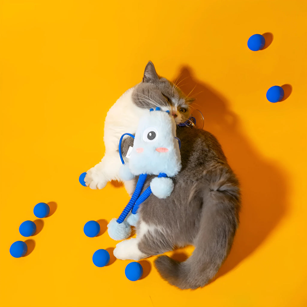 Blue cat plush toy with telescopic elastic pole, mint bell ring, and elastic rope on 30×30 cm base