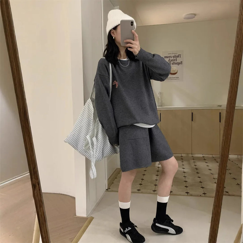 Women's knitted animal pattern shorts suit with embroidery in imitation cashmere