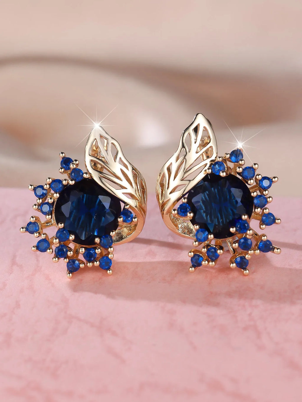 Round flower feather earrings with zircon crystals in electroplated champagne gold colour