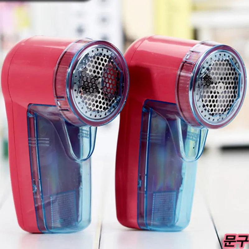 Cordless electric lint remover device for clothing fabric care