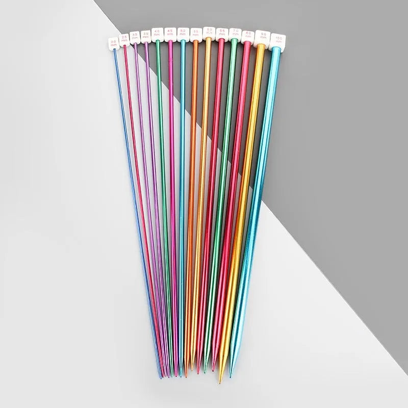 Set of lengthened crochet hooks with protective caps, showing multiple sizes from 2.0mm to 10.0mm for knitting and crochet.
