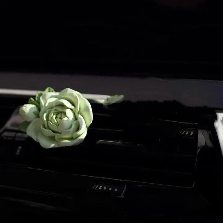 Jasmine car perfume diffuser on air vent with 5ml essential oil bottle