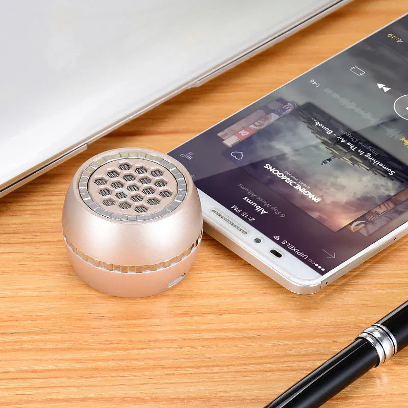 Universal external amplifier speaker box in engineering plastic with mobile charger power input