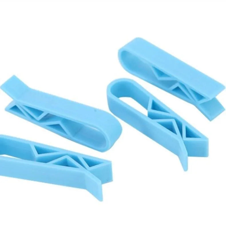 PP plastic non-slip clip for fixing a bin bag to the side of a trash can.