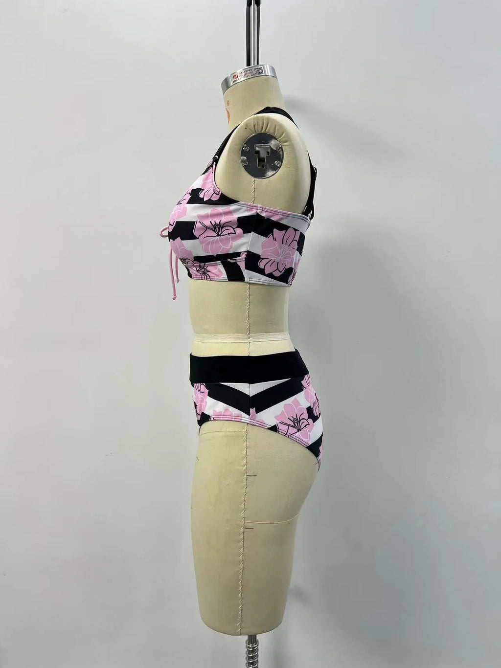 Women's black printed belly covered slimming split bikini swimsuit set