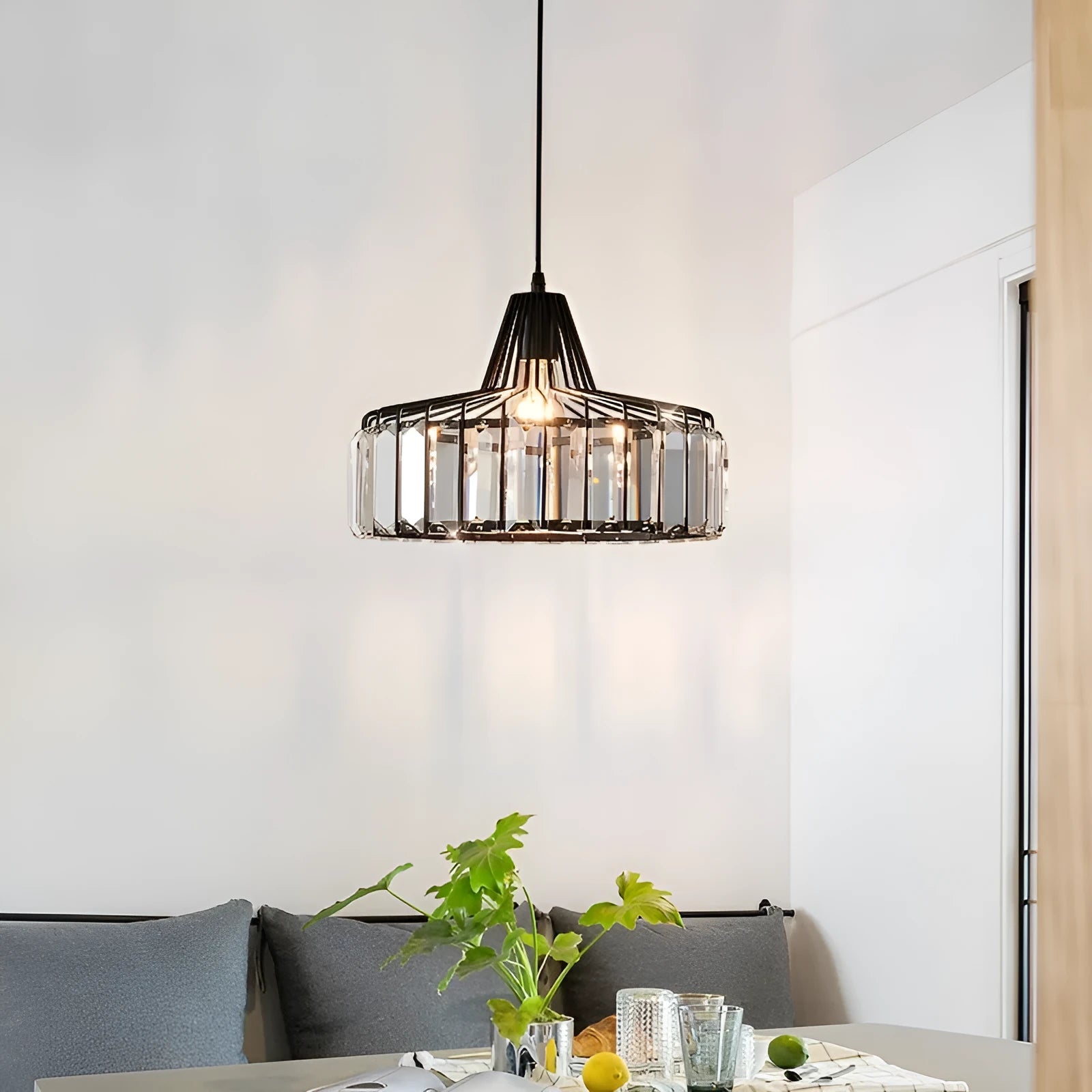 Modern light luxury style crystal chandelier ceiling lamp with LED light in black or gold finish.