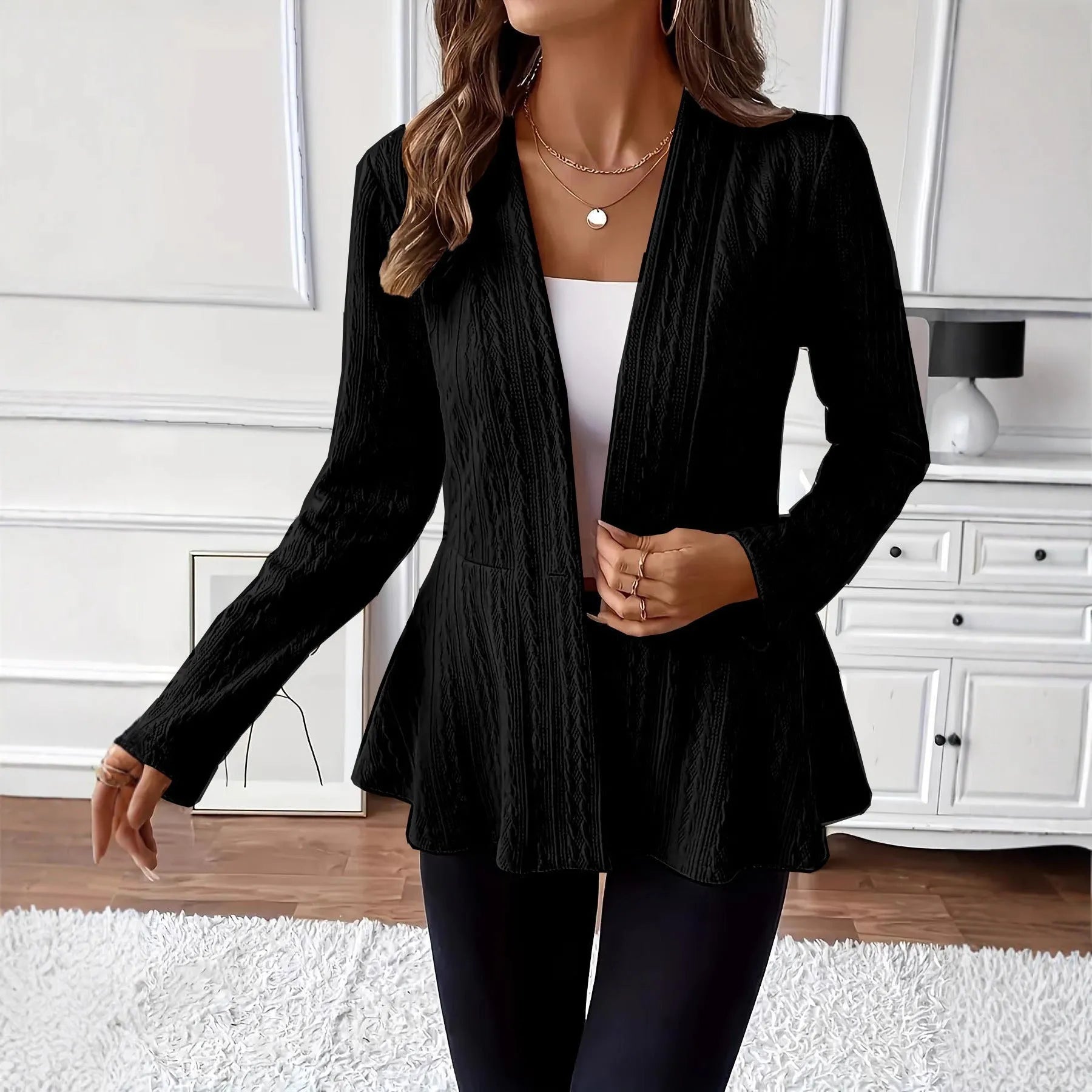 Women's solid colour knitted cardigan with one-button closure in apricot or black options