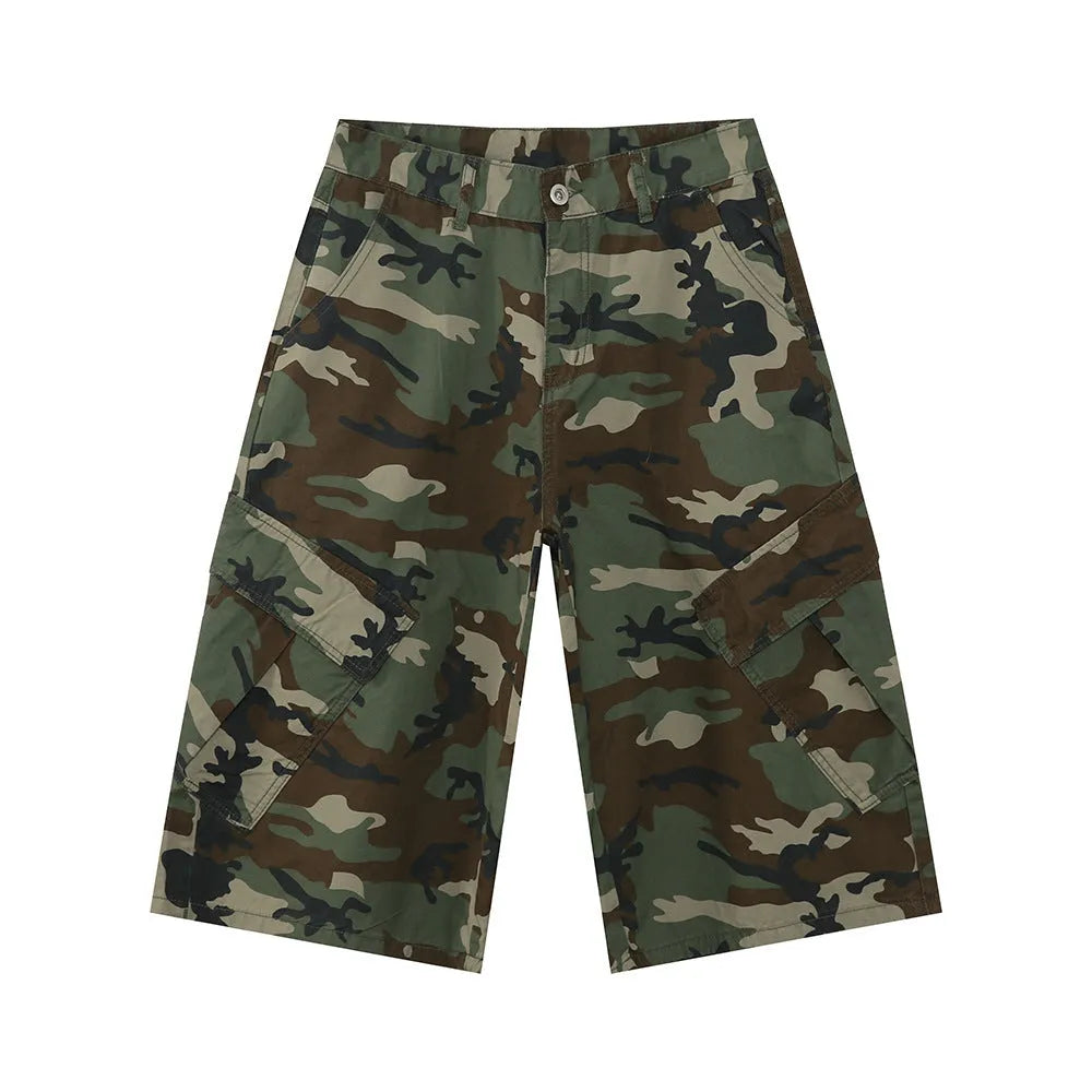 Men's camouflage cotton trousers with cropped length, wide leg fit, side stitching, and large pockets