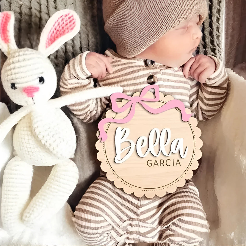 Square wooden baby room decoration ornament with space for a customised name