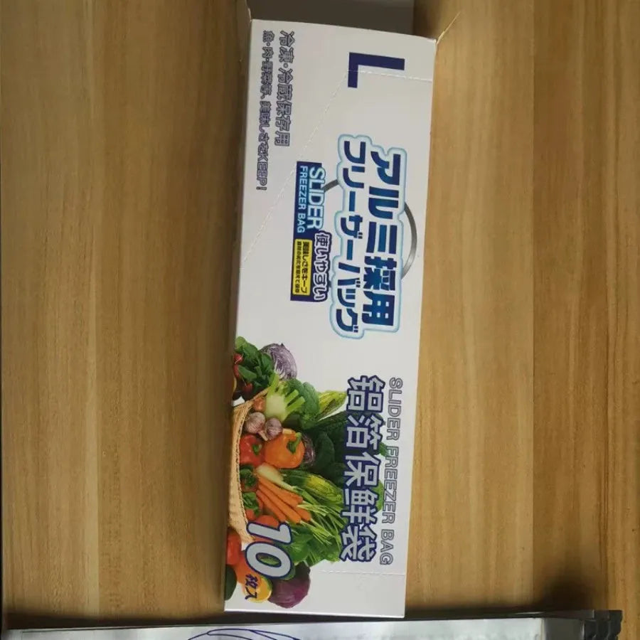 Pack of ten aluminium foil fresh-keeping bags in three sizes: small, medium, and large.
