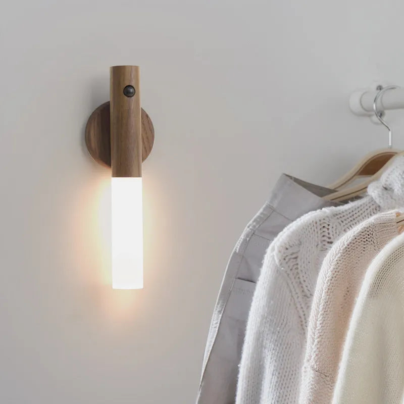 Smart sensor LED desk lamp in solid wood and organic glass with motion detection