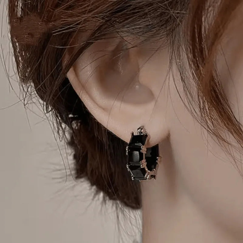 Geometric U-shaped zircon ear rings in gold setting with black, pink or white stone options