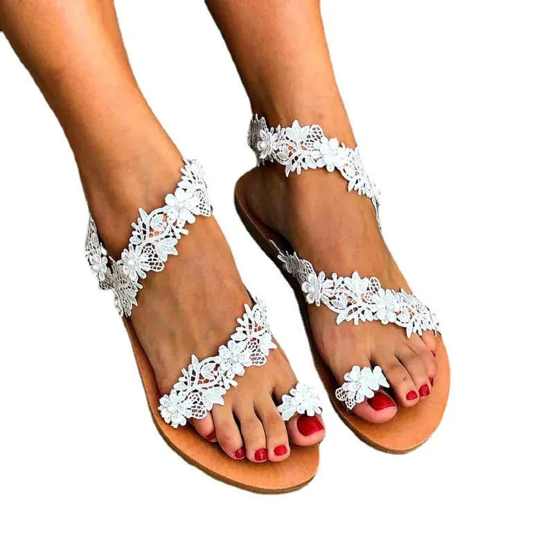 White plus size women's flat sandals with rhinestone floral decoration on PU patent leather upper