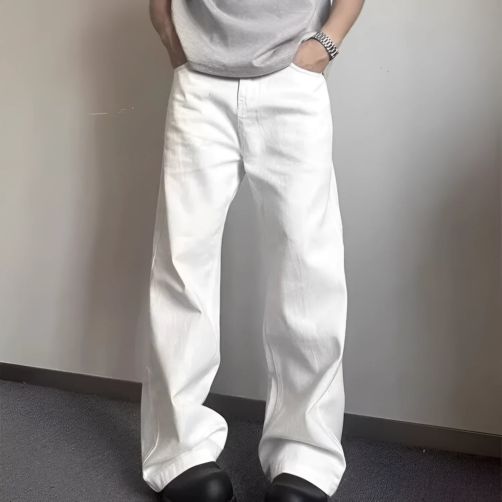 Men's white straight-leg cotton denim jeans with mid-waist and zipper fly