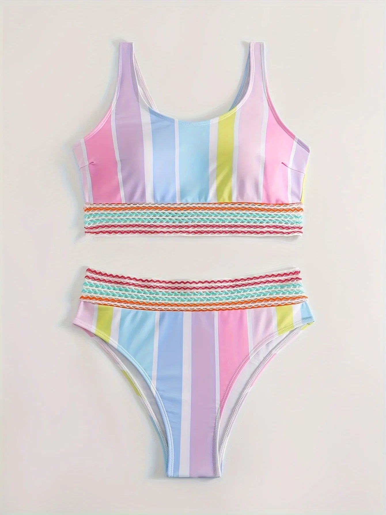 Women's striped sports bikini with spandex lining for swimming and wading activities