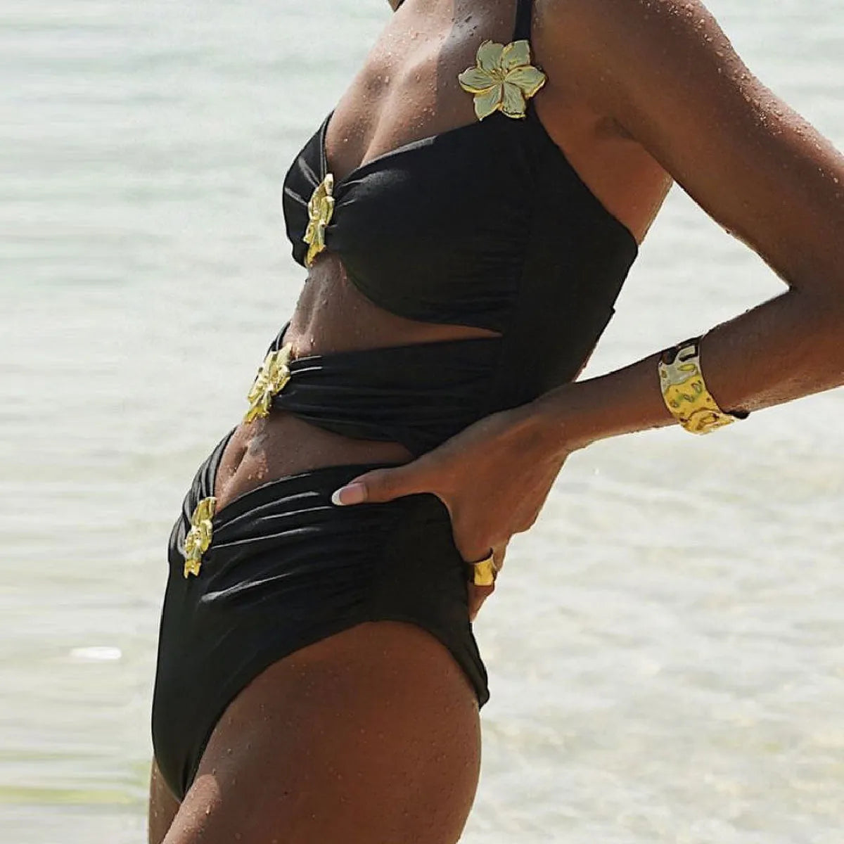 Women's solid colour one-piece swimsuit with detachable short skirt and hollow-out tube top design