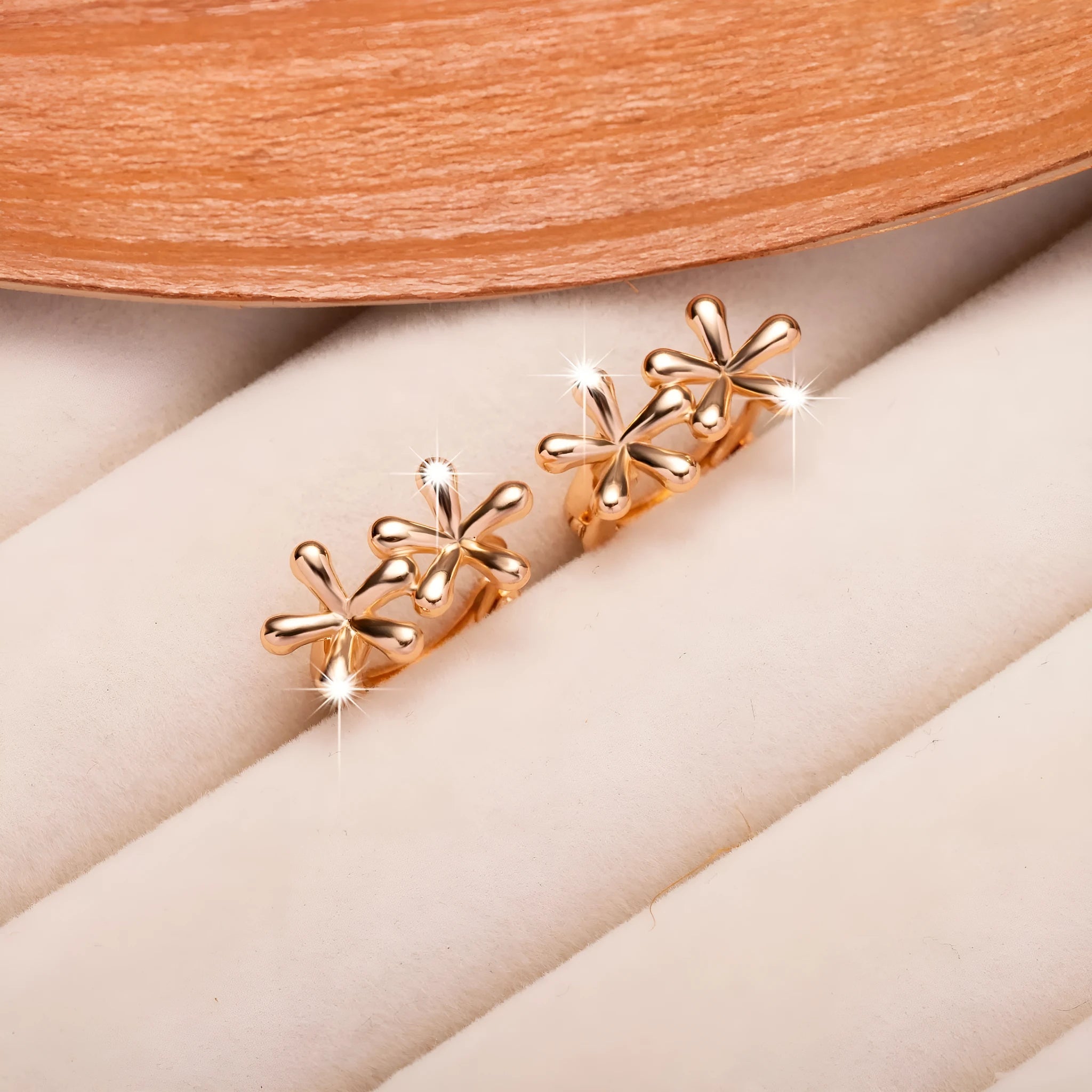 Rose gold electroplated waterdrop flower earrings with circular European American style