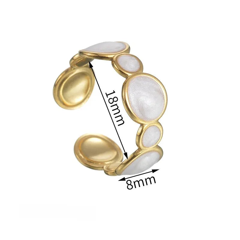 Adjustable geometric ring in stainless steel with electroplated finish