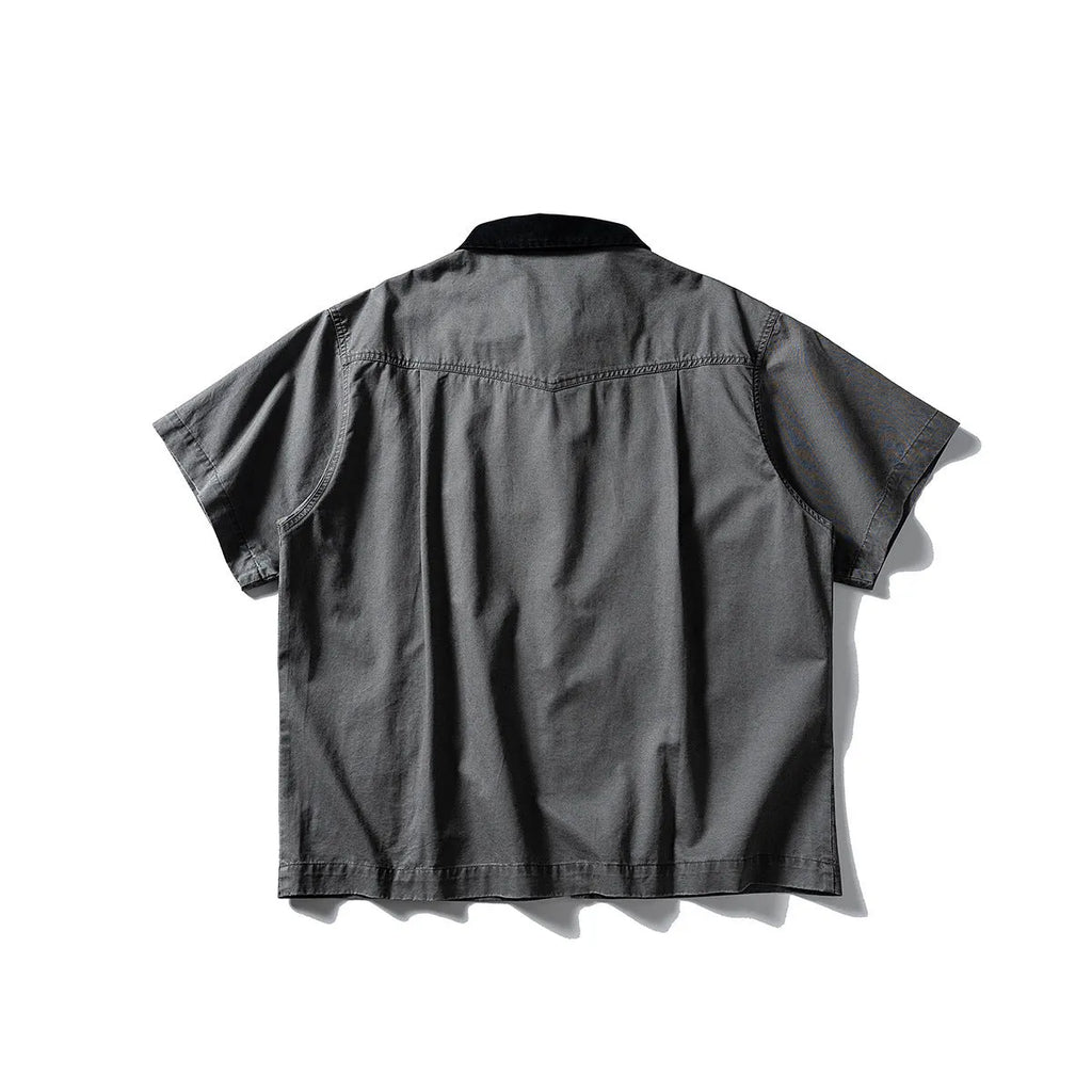 Men's washed cotton overalls shirt with short sleeves in khaki colour, loose fit cardigan style