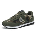 Camouflage pattern suede running shoes with mesh lining and foam sole