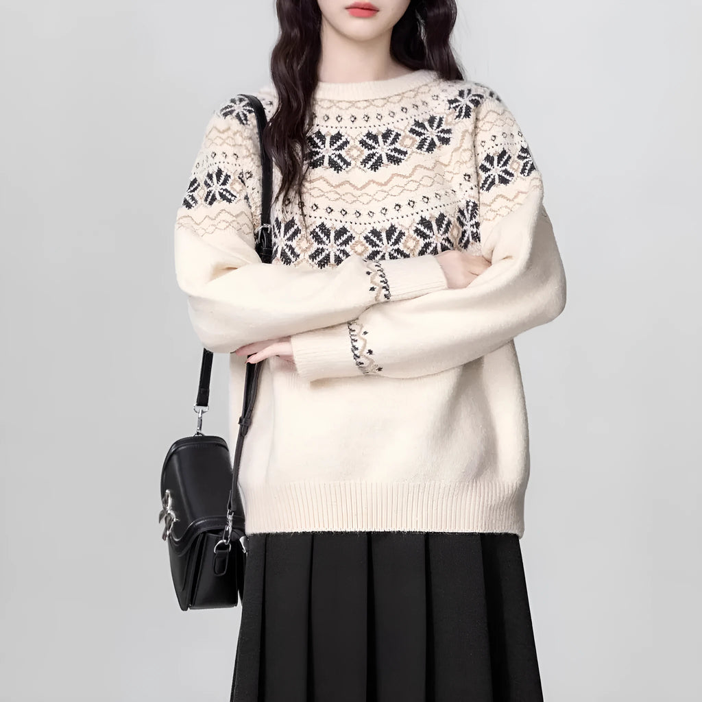 Women's milky white vintage fair isle pullover sweater with geometric pattern and crew neck