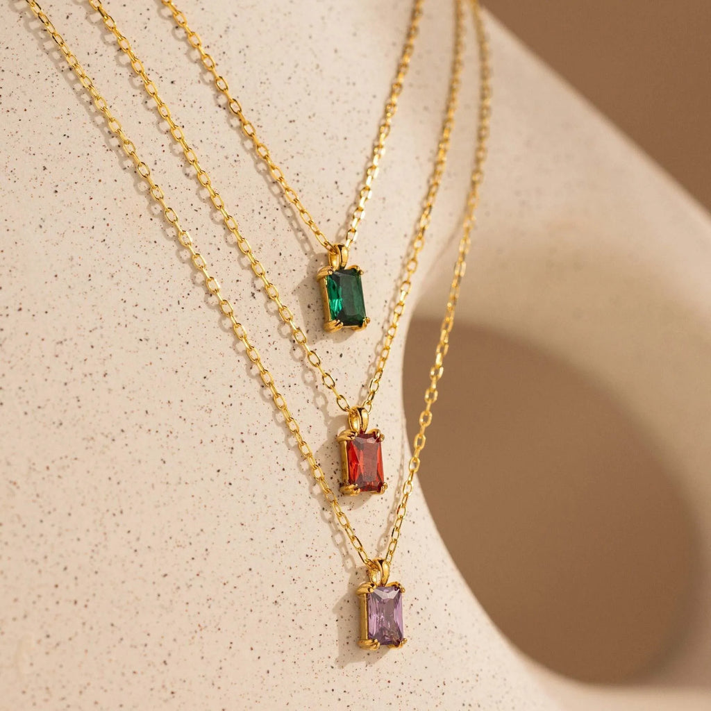 Titanium steel necklace with geometric rectangular birthstone pendant and O-link chain on unisex collarbone length 41-50cm