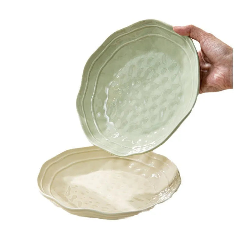 Seven-piece ceramic tableware set in solid colours with modern Japanese style design