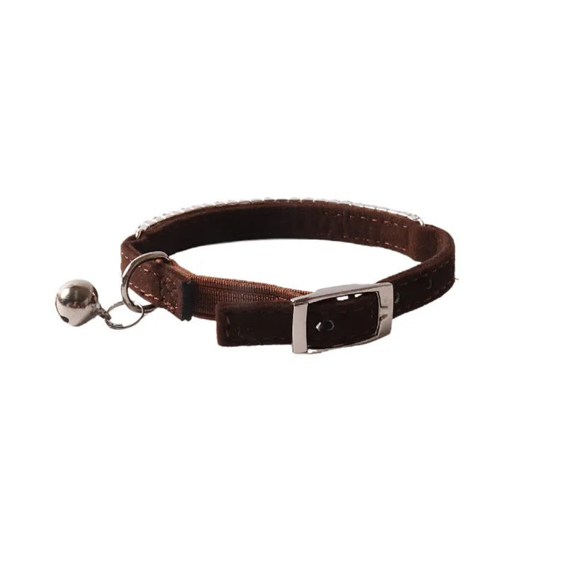 Elastic buckle cat collar in six colours with soft flocking material