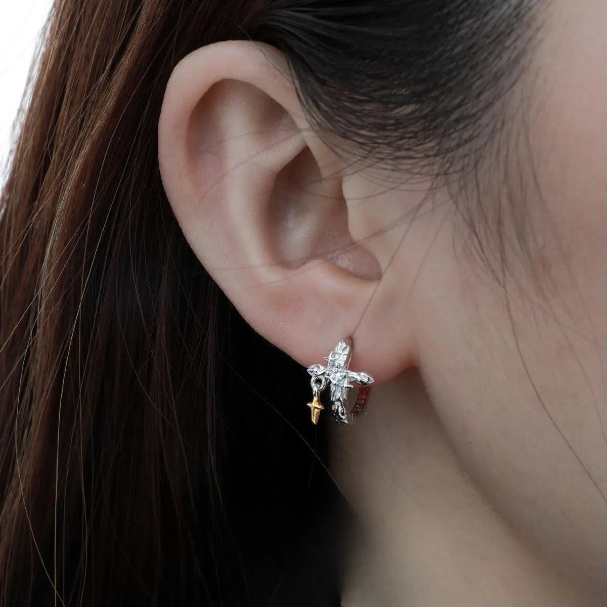 925 silver geometric cross earrings with white gold colour electroplating and round elements
