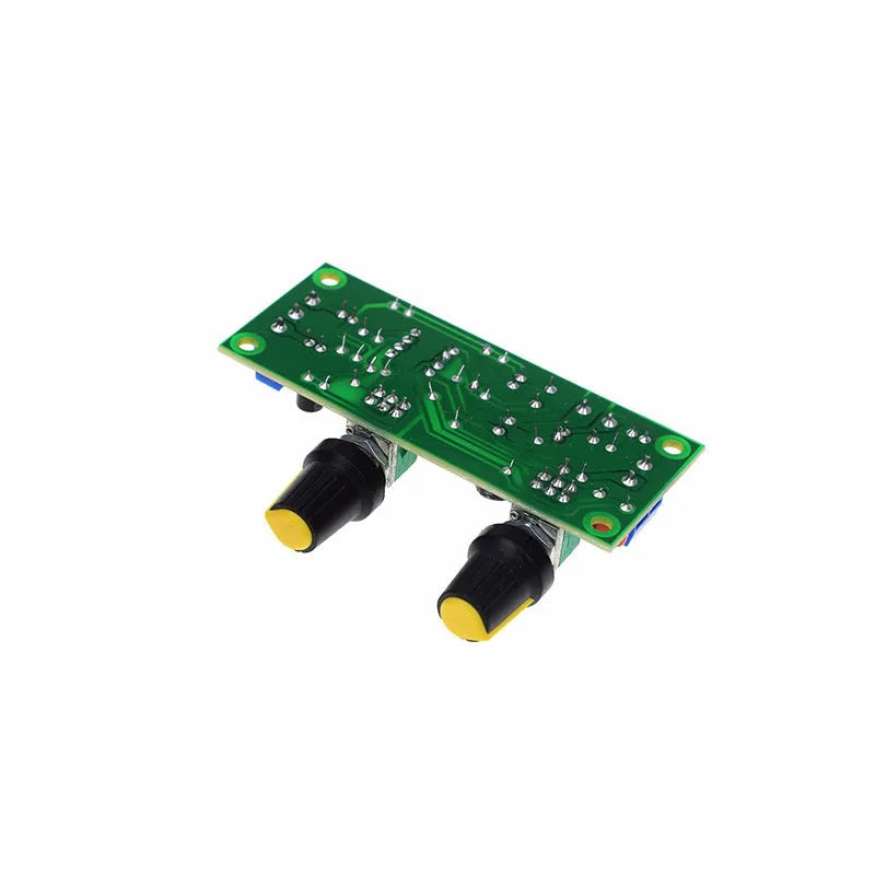 Single power supply 10-24V super dynamic bass boost front stage audio processing board