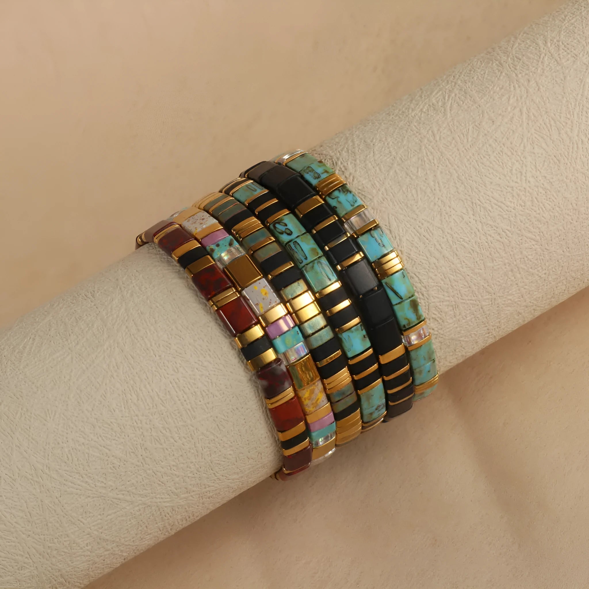 Geometric glass bead bracelet with pull bead closure in five colour options