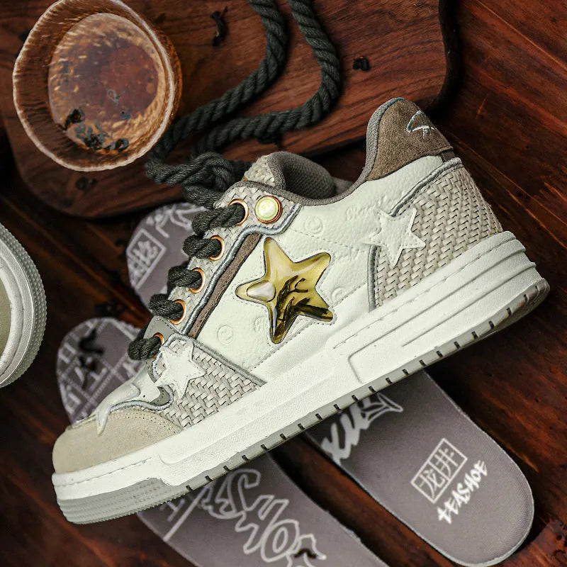 Cowhide leather unisex platform running shoes with round toe and lace-up front