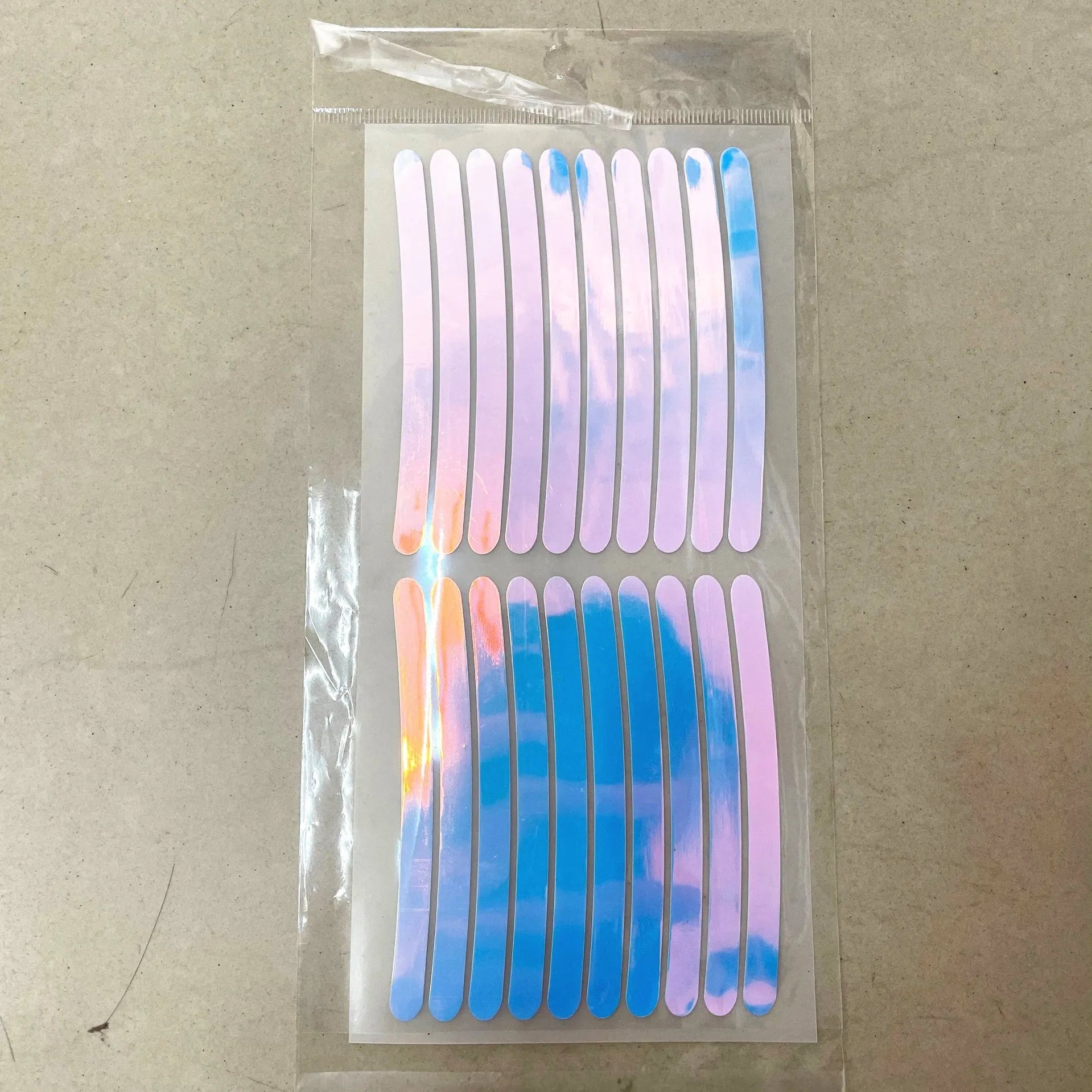 20PCs car wheel hub reflective sticker set showing arc pattern design on PVC material