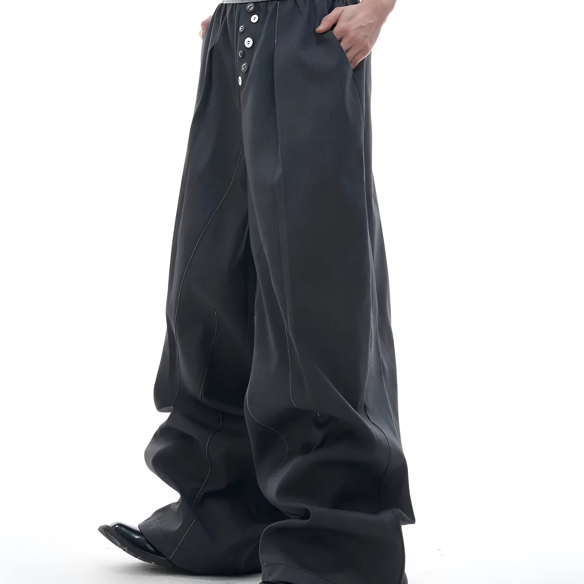 Straight-leg casual trousers with button-open line design in black and grey colours