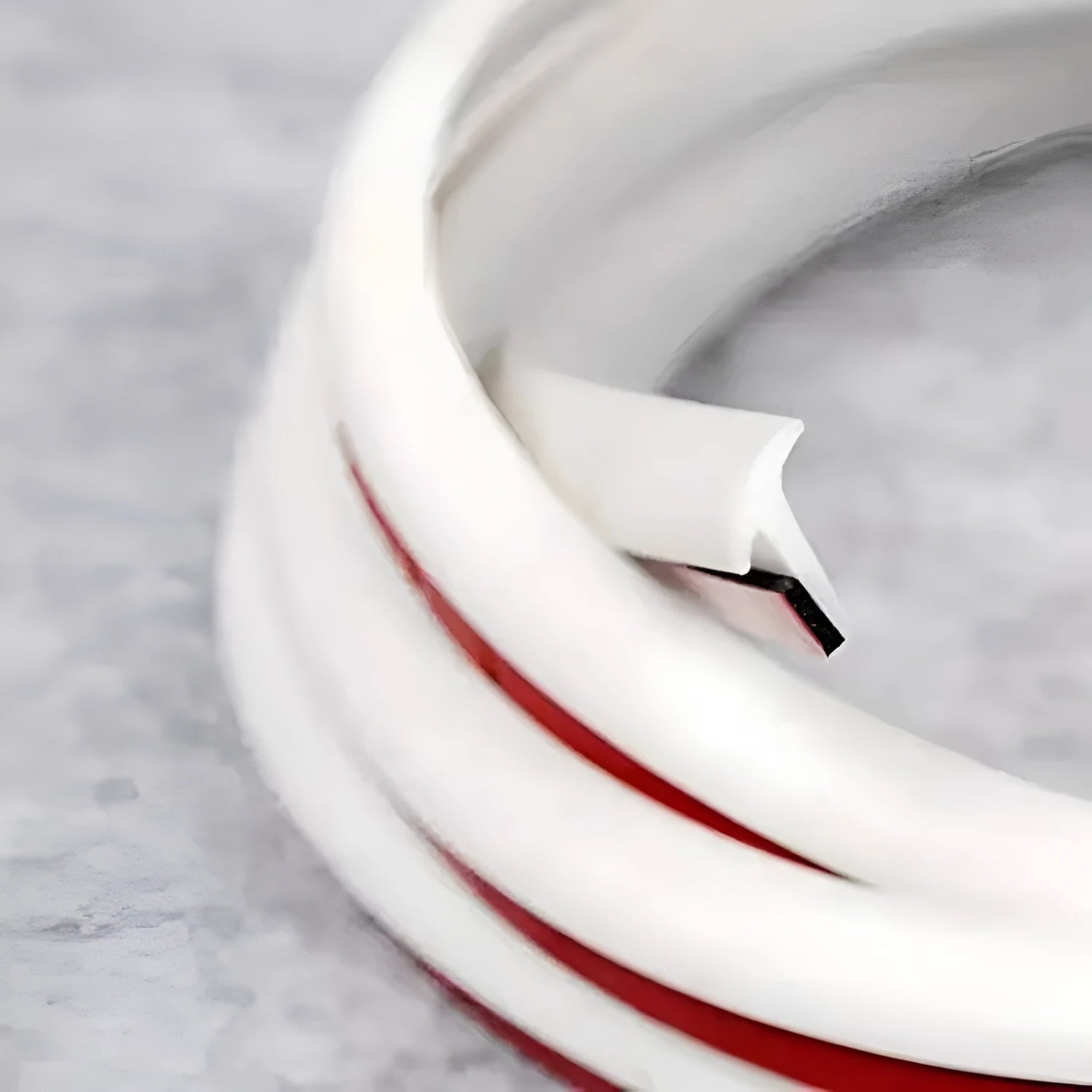 TPE rubber seal strip for automotive and machinery applications in black and white colours