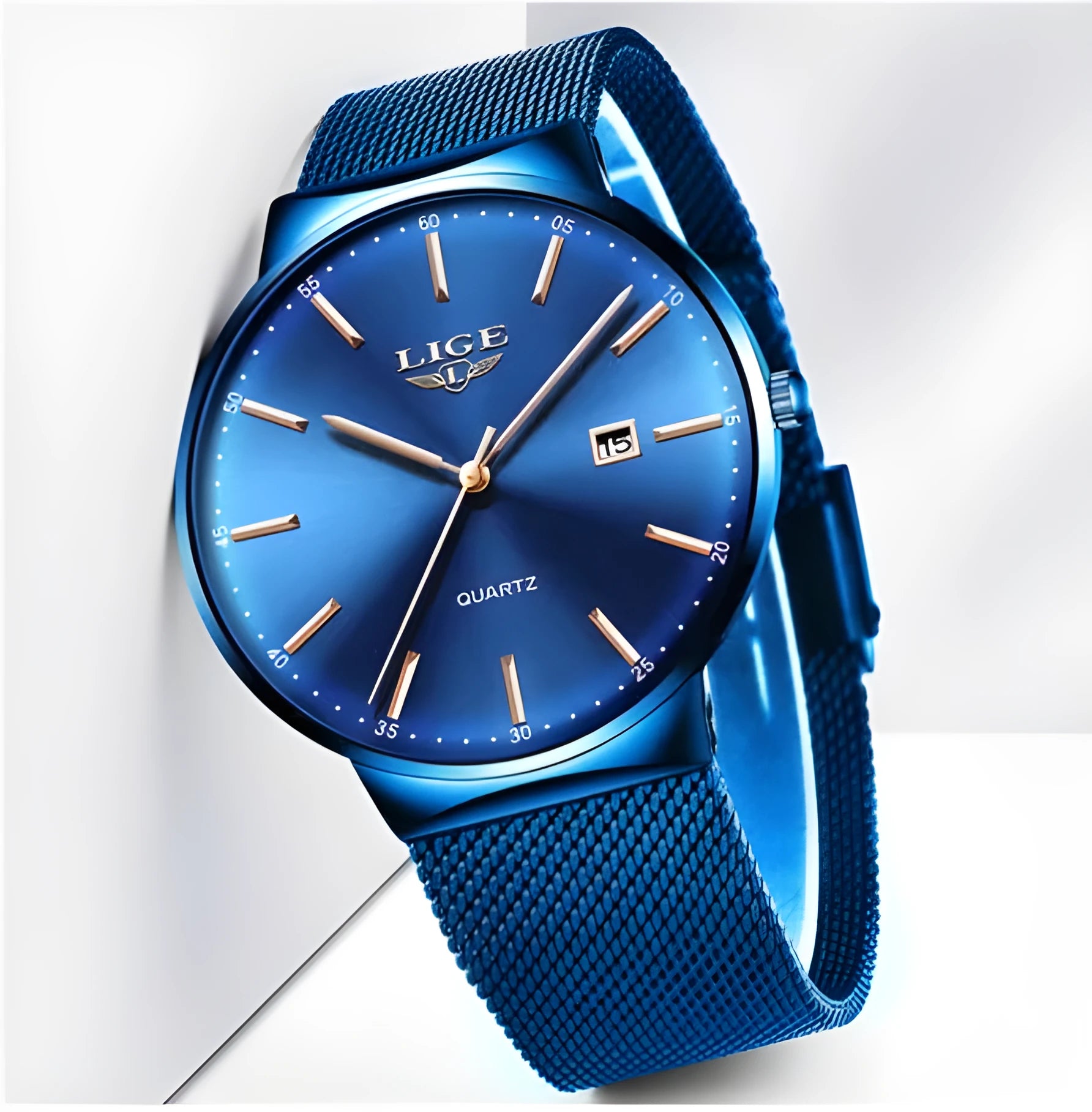 Men's stainless steel watch with 40mm dial in black, blue, and black blue colour options