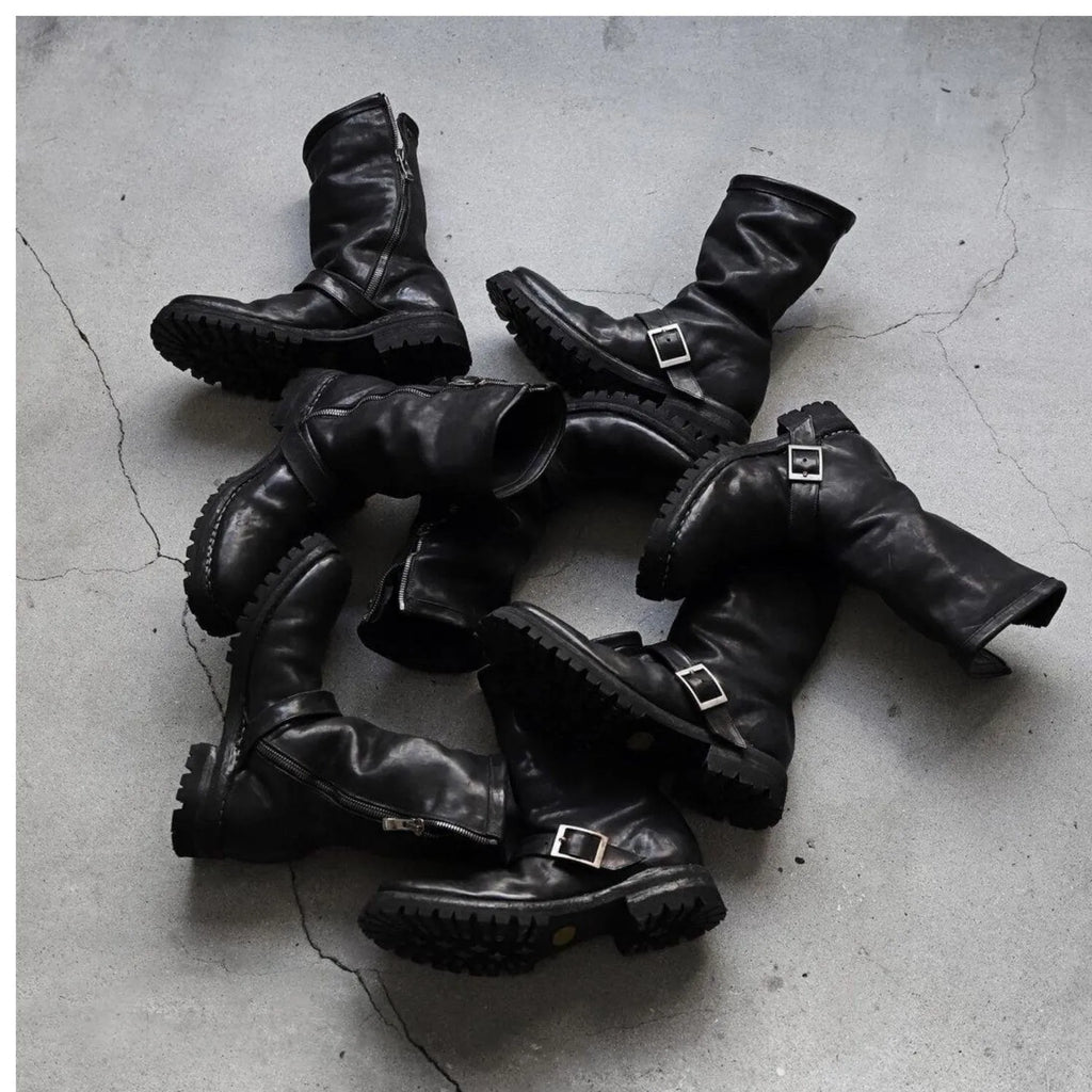 Men's black retro ankle boots with a side zip and round toe