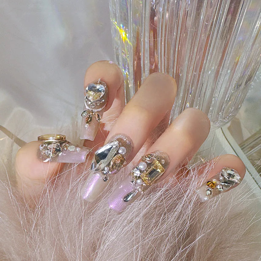 False nail patches set in card packaging with jelly adhesive and tool application options
