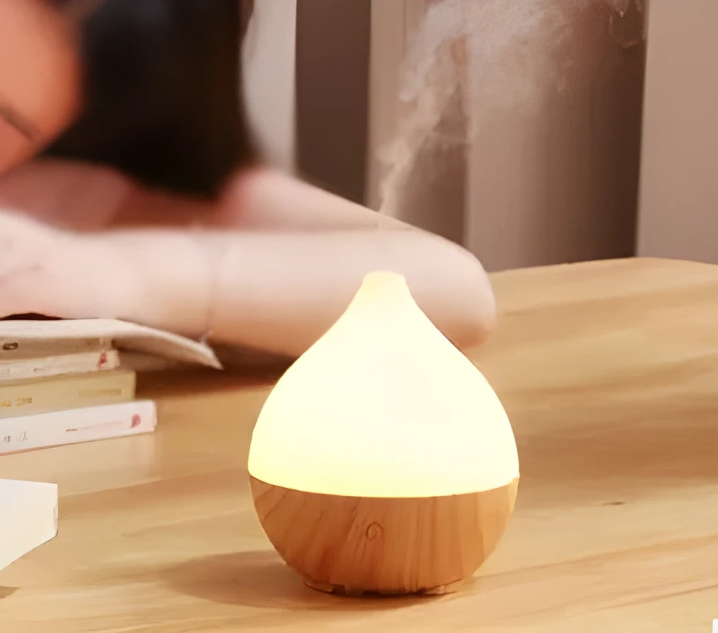 Asakusa wood grain finish 100ml ultrasonic essential oil diffuser with USB cable.