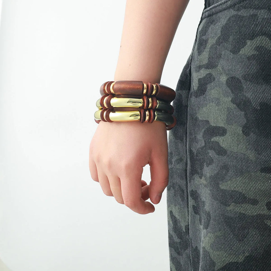 Women's multi-layer wooden necklace and bracelet set with circular alloy pendants
