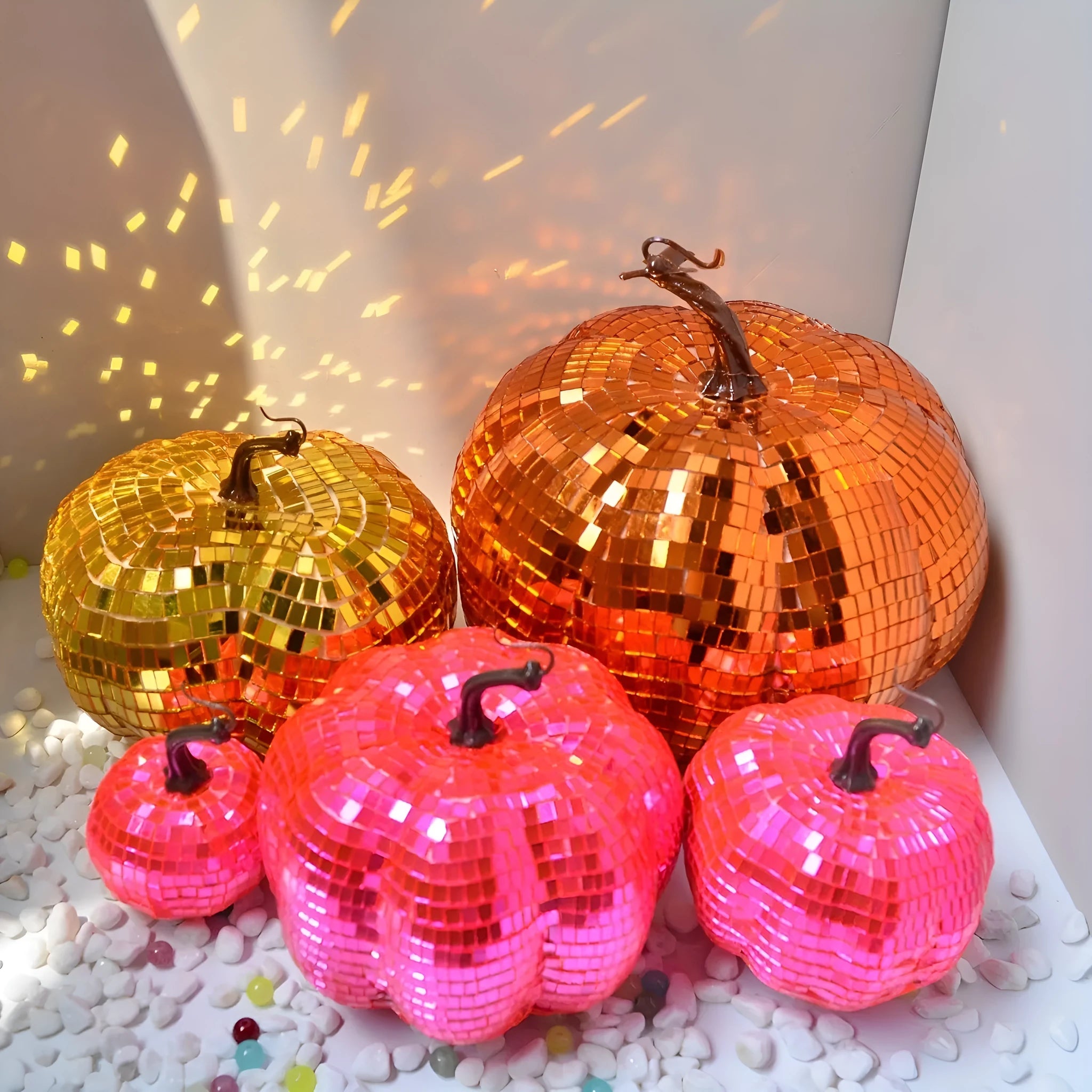 Glass pumpkin Halloween decoration with Chinese-style design and mirror finish