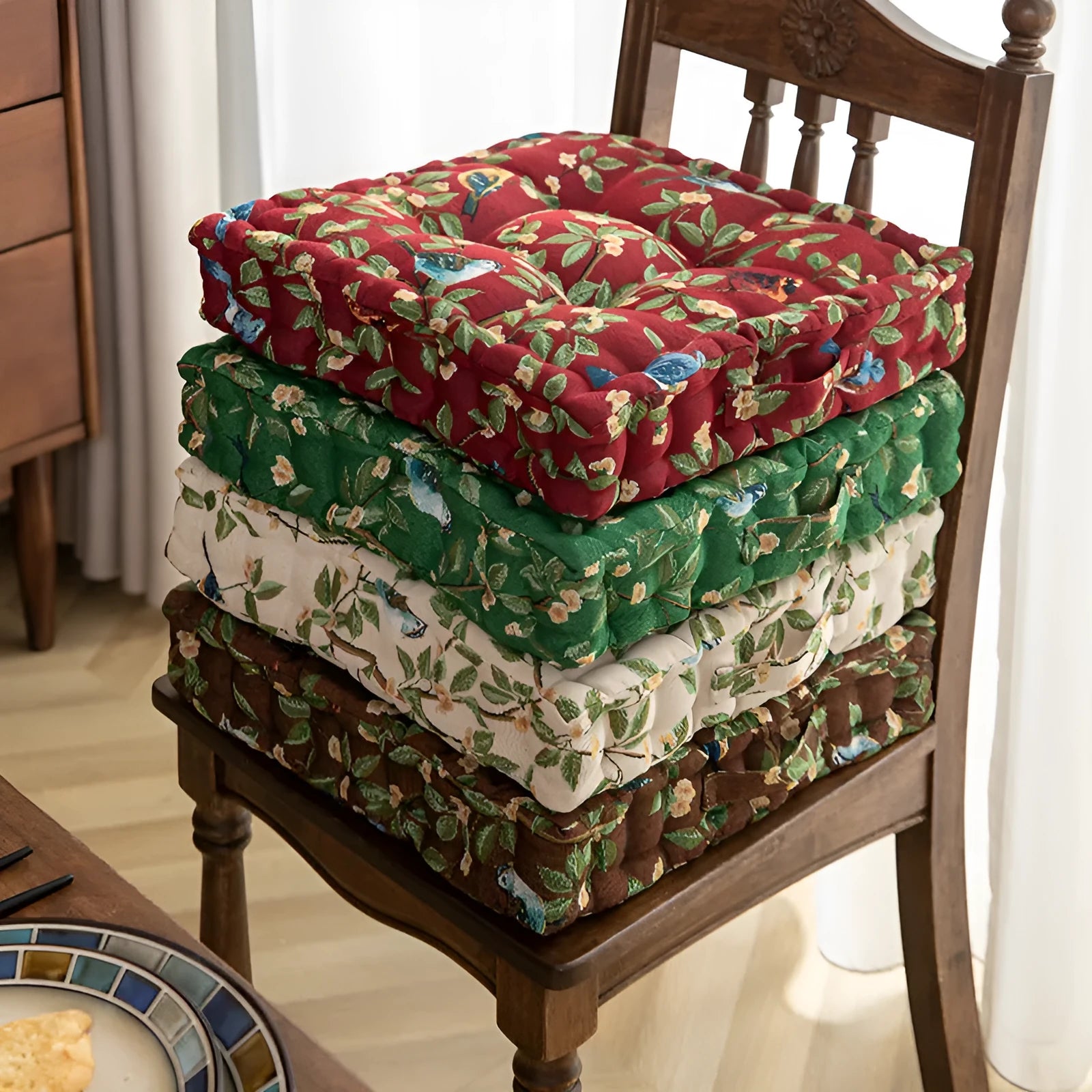 American dining chair cushion with plant pattern in multiple colours showing 40×40×8cm dimensions