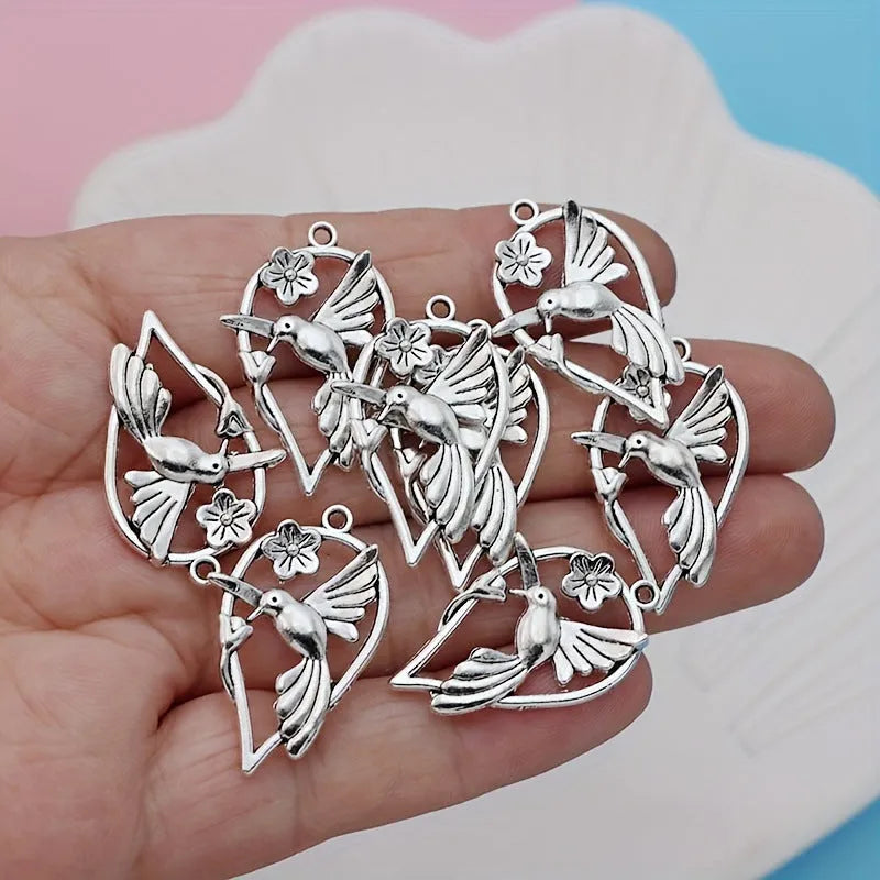 Alloy magpie pendant with electroplated P234 finish for DIY jewellery making