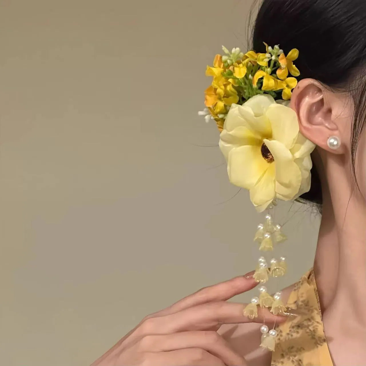 Linglan tassel side clip hair accessory with pearl and flower decorations in yellow colour