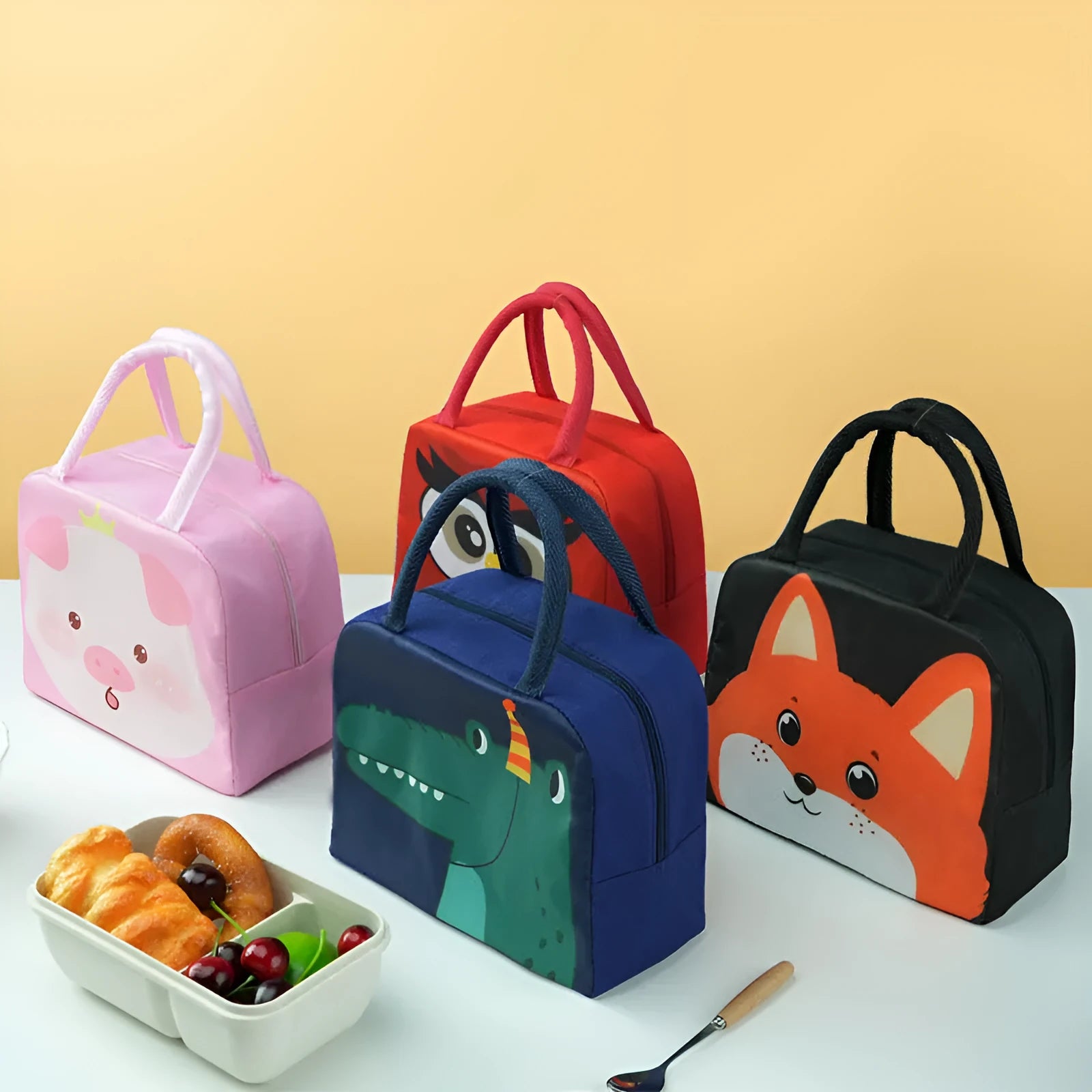 Children's insulated lunch bag with aluminium foil lining in orange bear cartoon design