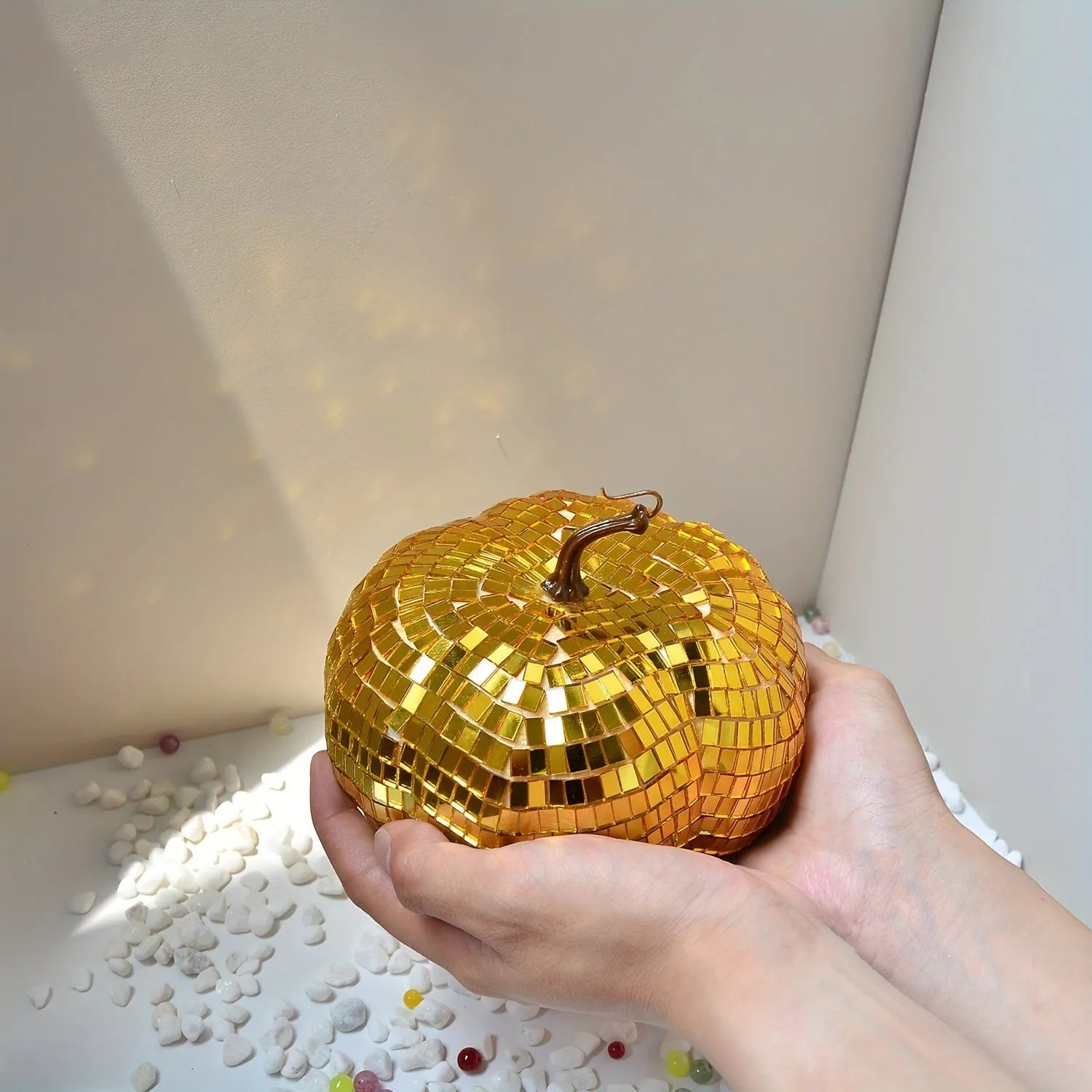 Glass pumpkin Halloween decoration with Chinese-style design and mirror finish