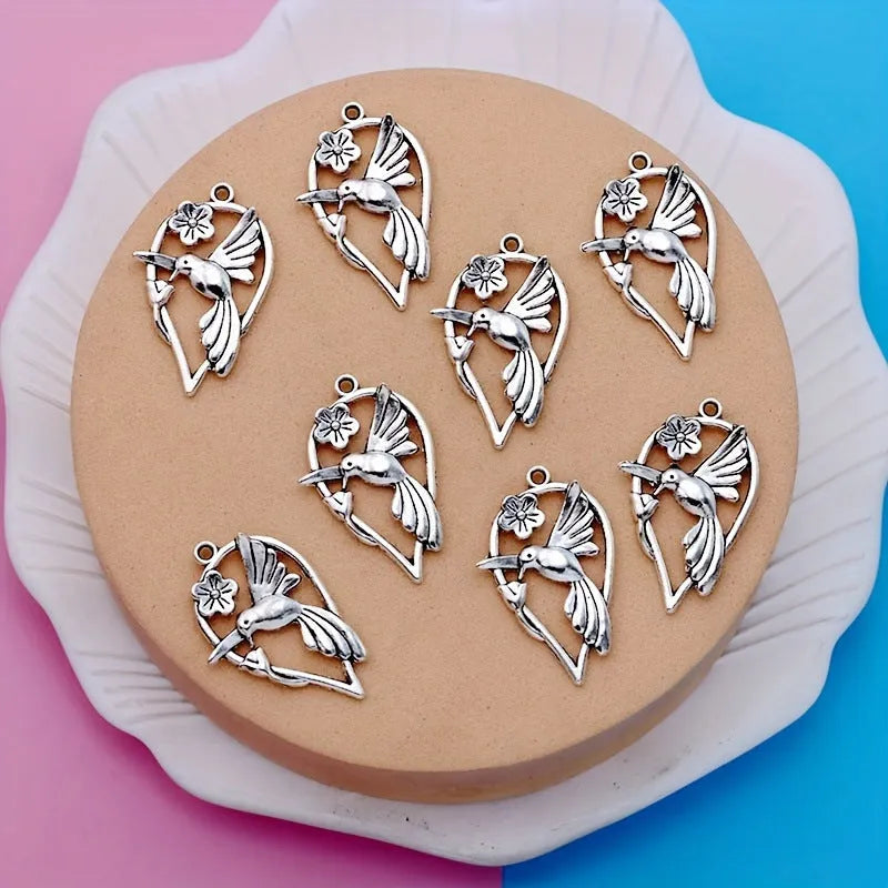 Alloy magpie pendant with electroplated P234 finish for DIY jewellery making