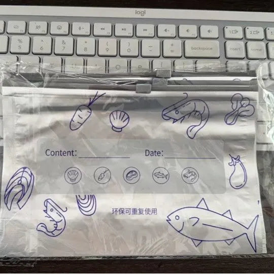 Pack of ten aluminium foil fresh-keeping bags in three sizes: small, medium, and large.