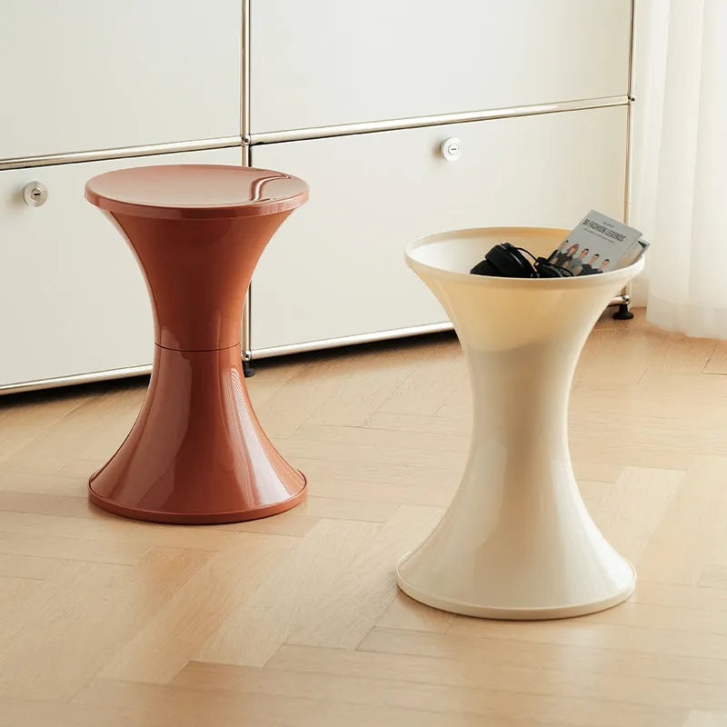 Plastic shoe changing stool with hourglass design in green colour, 40cm height