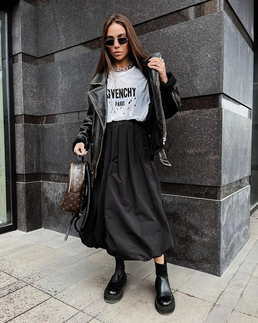 Women's long cotton skirt with elastic waistband in black solid colour